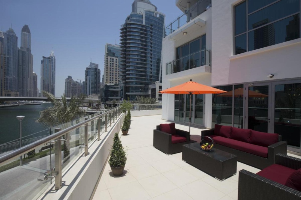 La Verda Suites and Villas Dubai Marina Image 7